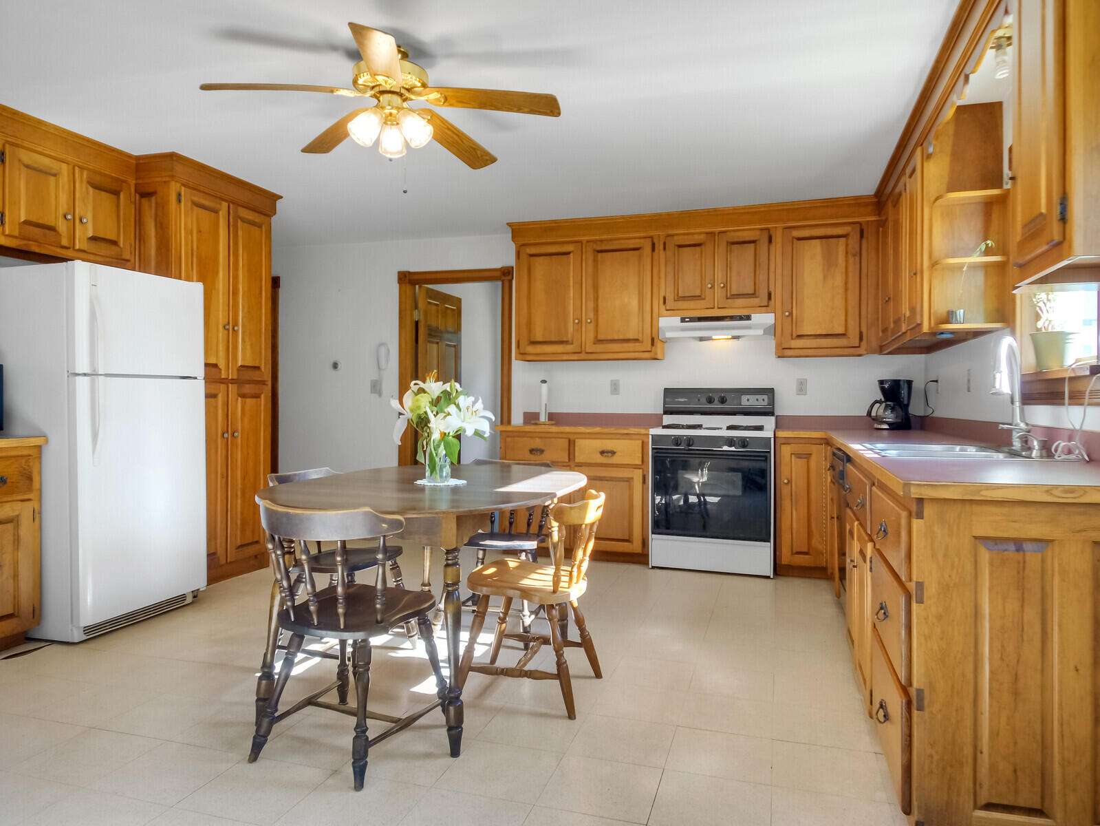 24 Kelley Road Pittston, ME 04345 - Photo 3 of 33 Large kitchen with custom cabinets