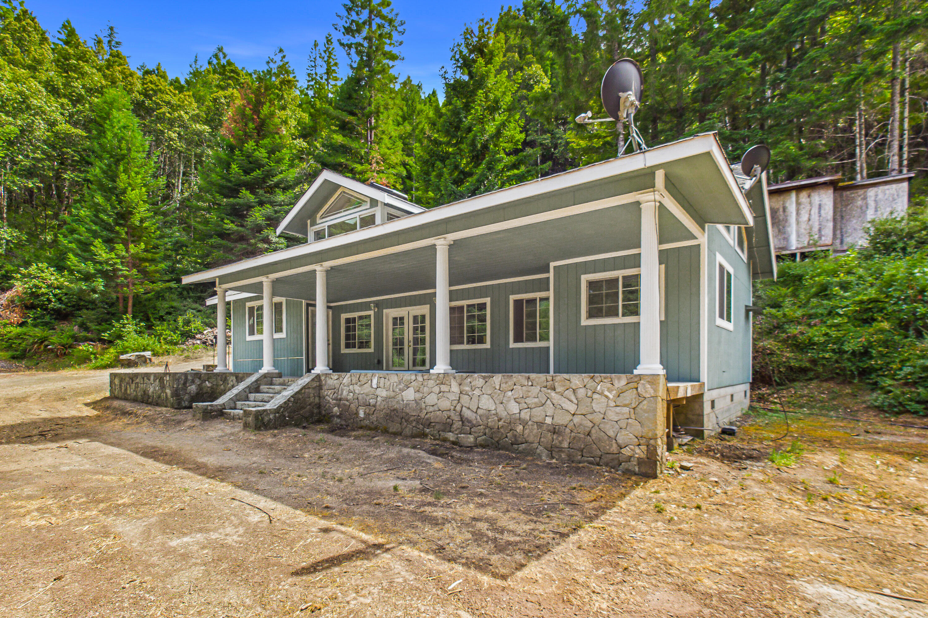 1005 Twin Trees Road Garberville, CA 95542 - Photo 11 of 84