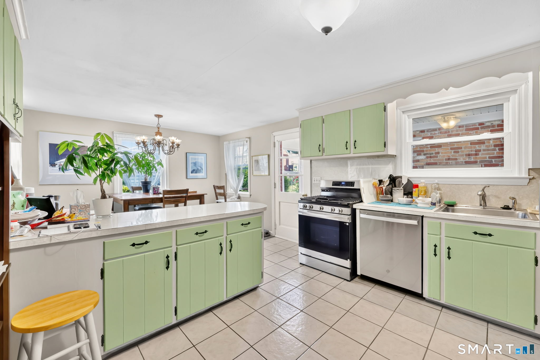 104 Exeter Street Hartford, CT 06106 - Photo 25 of 40