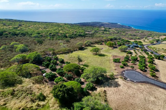 $950,000 | 81-6470 Laukapalala Way, Captain Cook, HI 96704