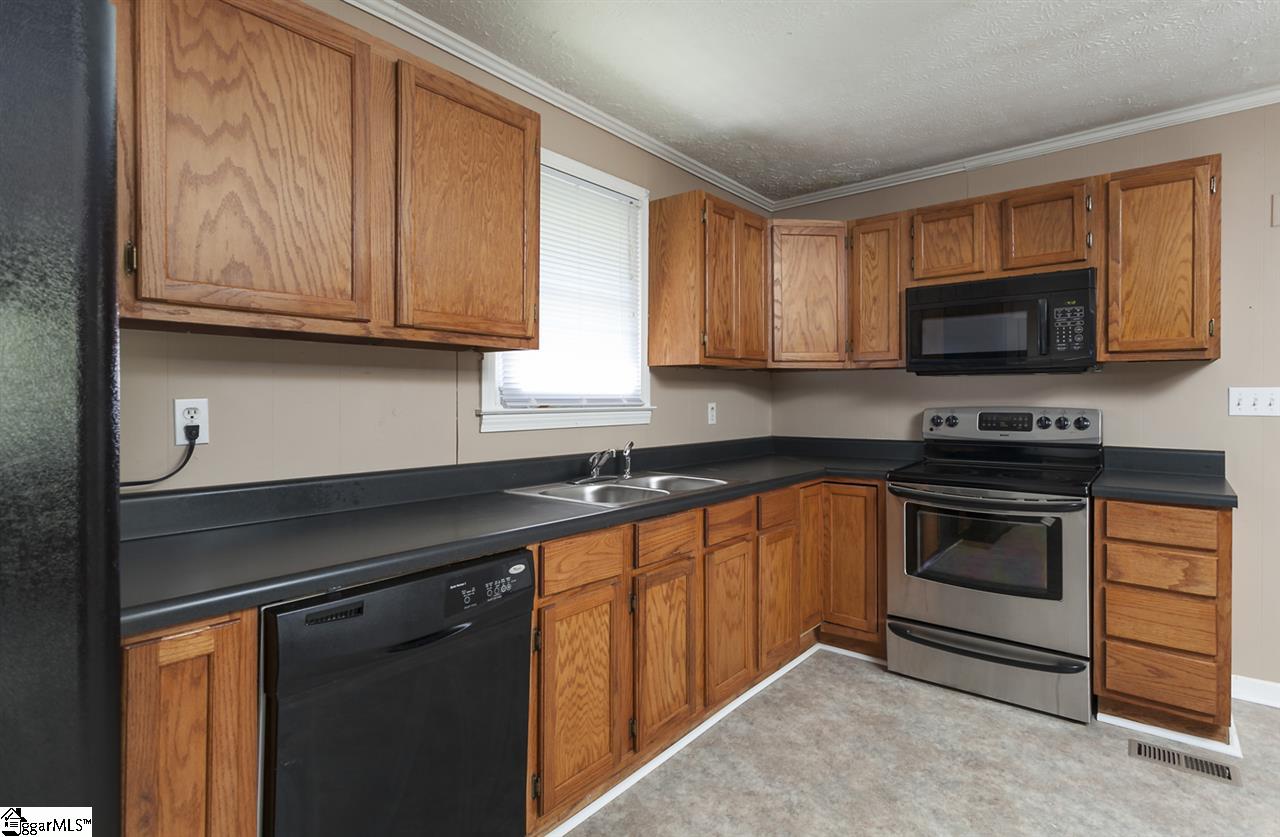 108 Rison Road Greenville, SC 29611 - Photo 2 of 25 Gallery Image 2