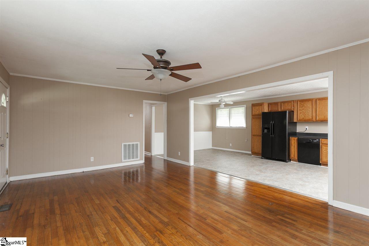 108 Rison Road Greenville, SC 29611 - Photo 3 of 25 Gallery Image 3