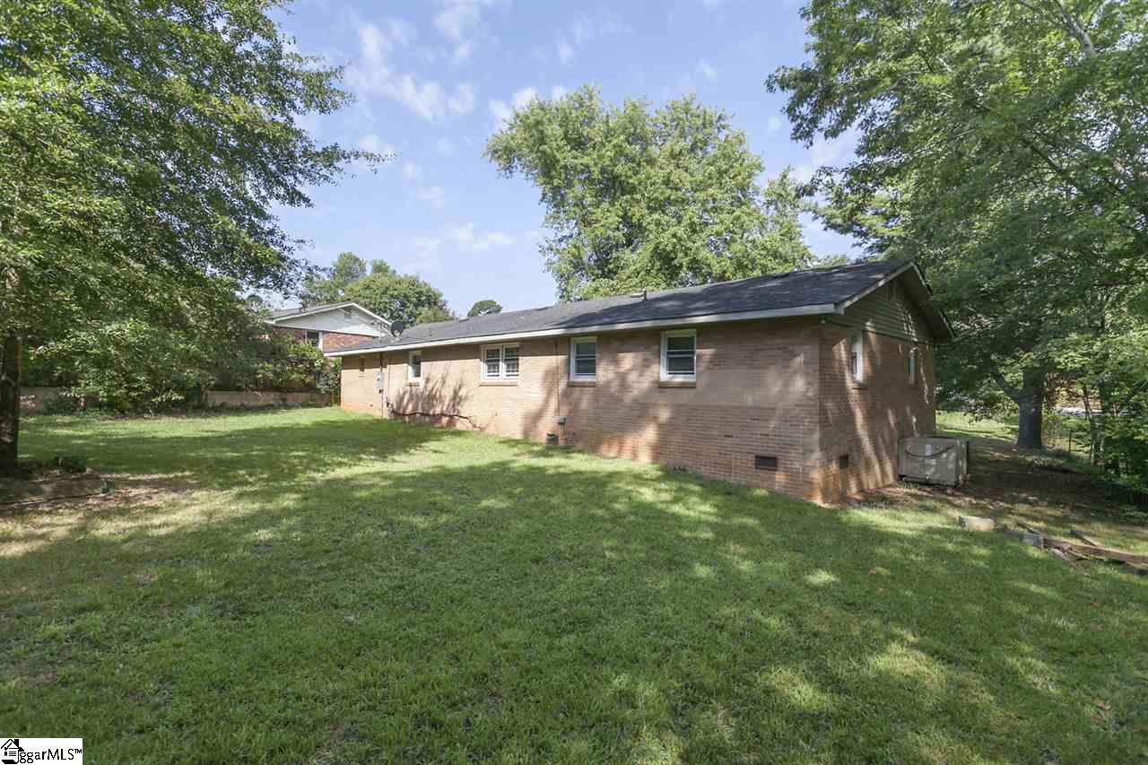 108 Rison Road Greenville, SC 29611 - Photo 4 of 25 Gallery Image 4