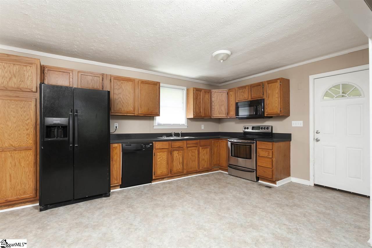 108 Rison Road Greenville, SC 29611 - Photo 8 of 25 Gallery Image 8