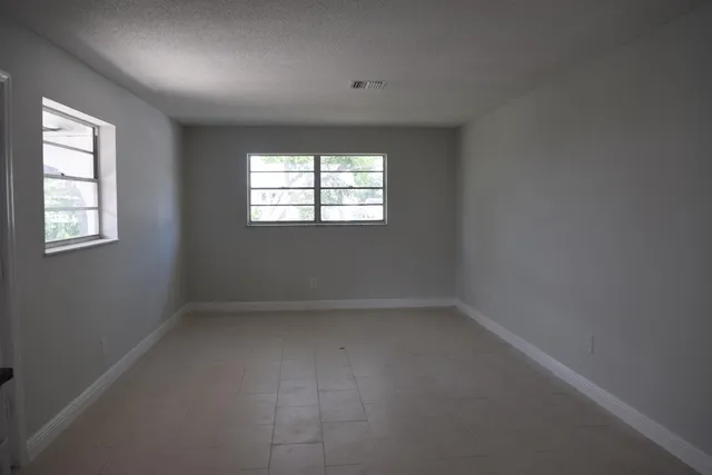 $1,700 | 3094 Southeast Clayton Street, Stuart, FL 34997