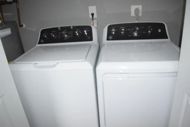 $1,700 | 3094 Southeast Clayton Street, Stuart, FL 34997