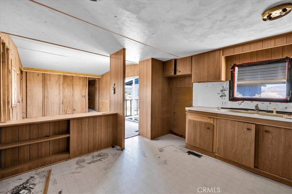60650 Winters Road Joshua Tree, CA 92252 - Photo 18 of 34