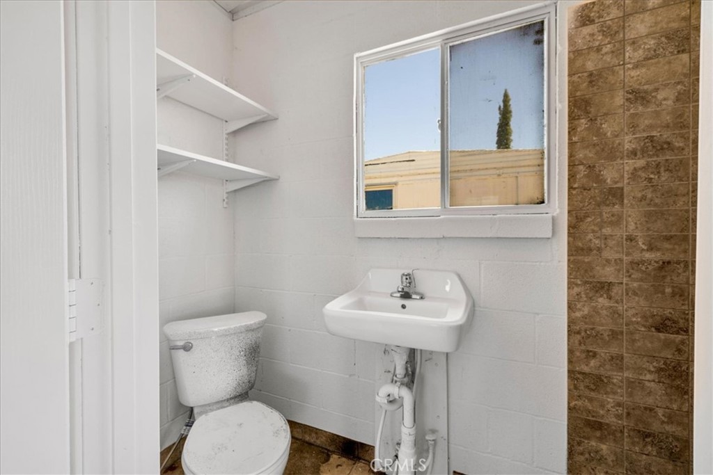 60650 Winters Road Joshua Tree, CA 92252 - Photo 8 of 34