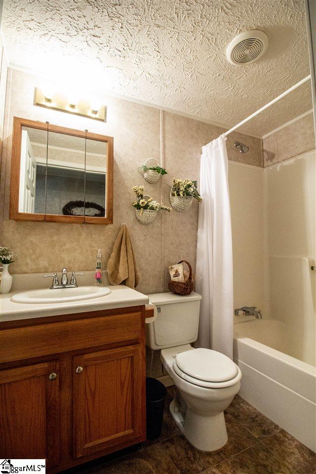 1230 Holly Bush Road Easley, SC 29640 - Photo 18 of 36