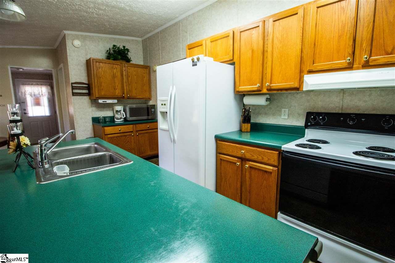 1230 Holly Bush Road Easley, SC 29640 - Photo 23 of 36