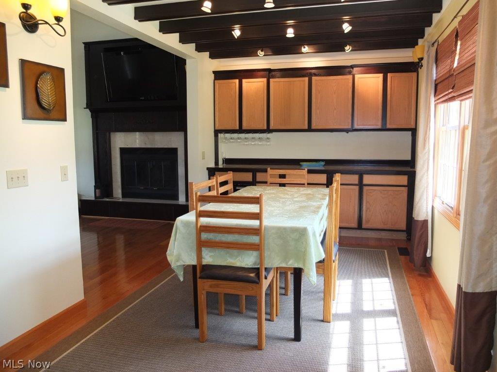 176 Manning Road Mogadore, OH 44260 - Photo 3 of 25 Dining room with built in cabinets and buffet.