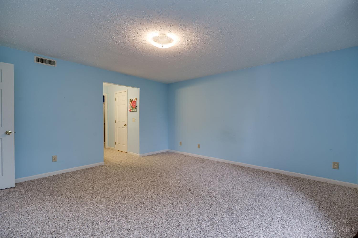 5765 Cheviot Road, Unit 3B Cincinnati, OH 45247 - Photo 17 of 28