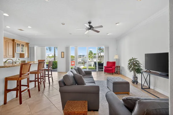 $6,000 | 1000 North Us Highway, Unit 816, Jupiter, FL 33477