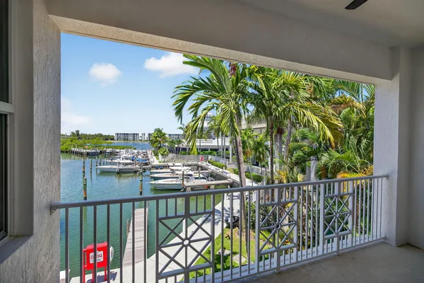 $6,000 | 1000 North Us Highway, Unit 816, Jupiter, FL 33477