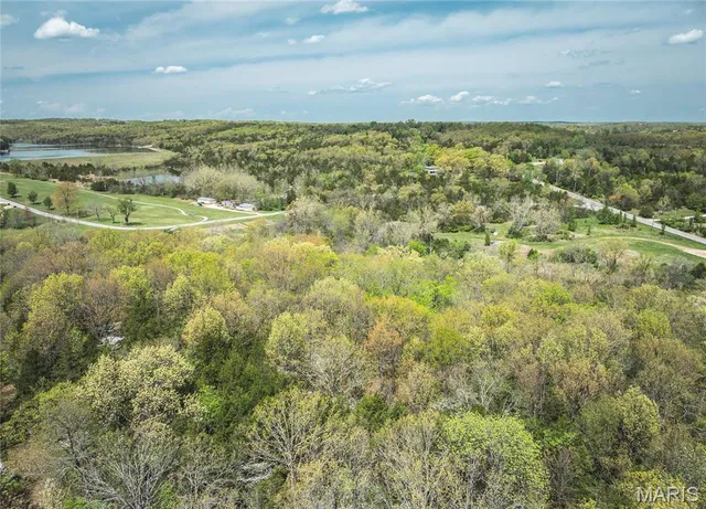 $109,000 | 1601 Hawkwood Trail, De Soto, MO 63020