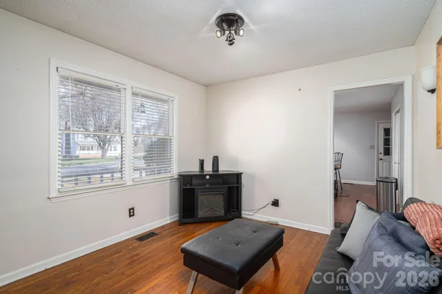 $300,000 | 4324 Hickory Hollow Road, Gastonia, NC 28056