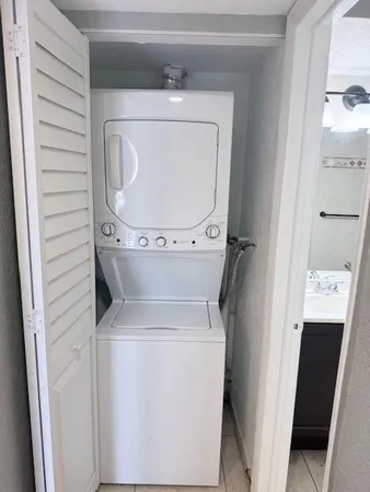 $2,750 | 212 Northwest 46th Court, Unit 212, Deerfield Beach, FL 33064