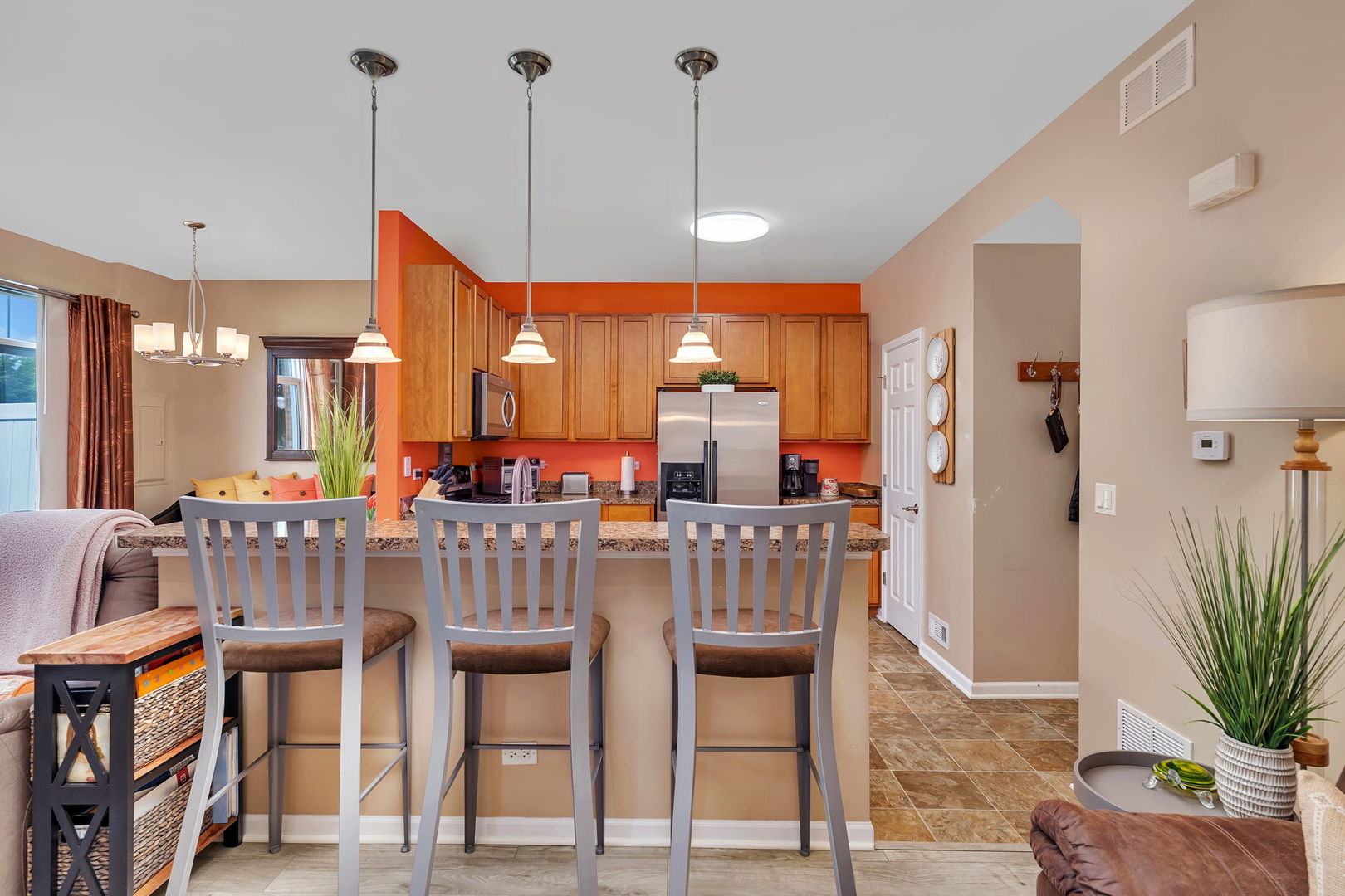 1047 Heron Circle Joliet, IL 60431 - Photo 9 of 25 a view of a dining room with furniture