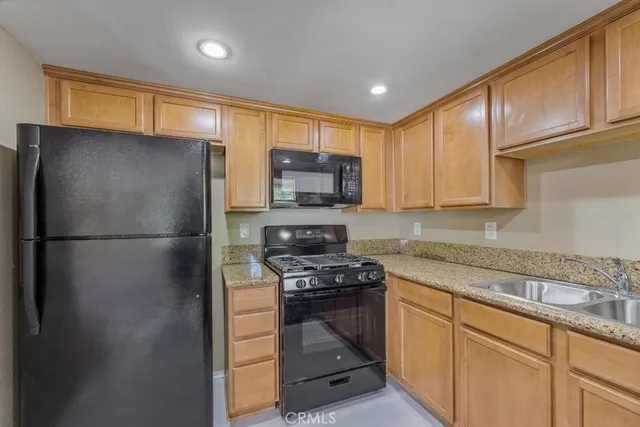 $255,000 | 1313 Massachusetts Avenue, Unit 201, Riverside, CA 92507