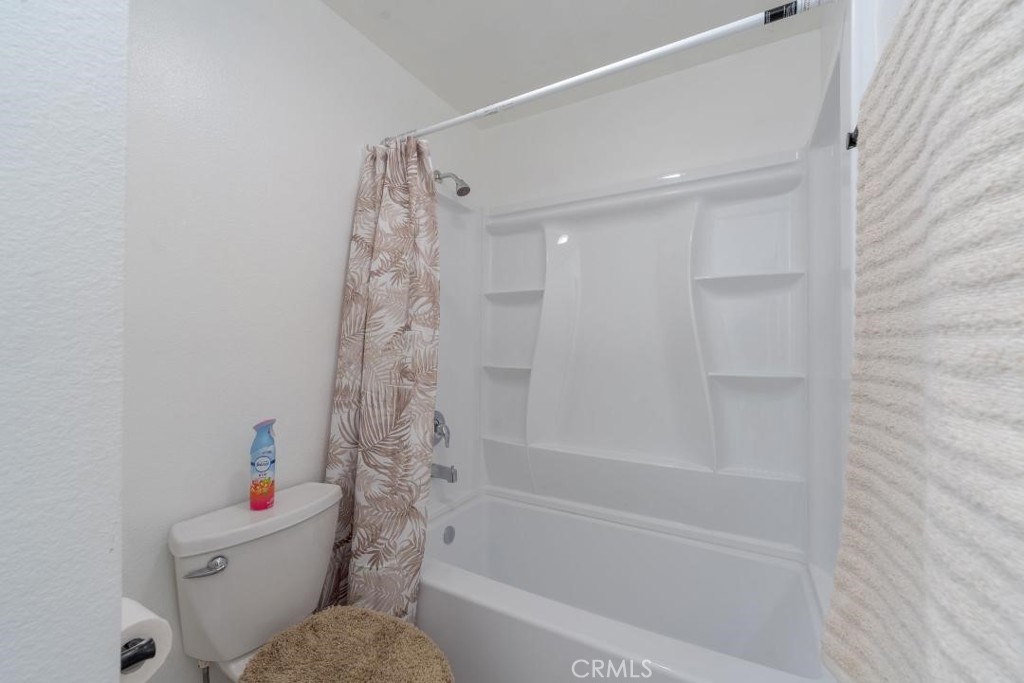 1313 Massachusetts Avenue, Unit 201 Riverside, CA 92507 - Photo 13 of 21