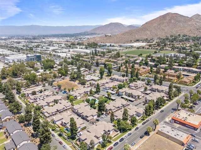 $255,000 | 1313 Massachusetts Avenue, Unit 201, Riverside, CA 92507