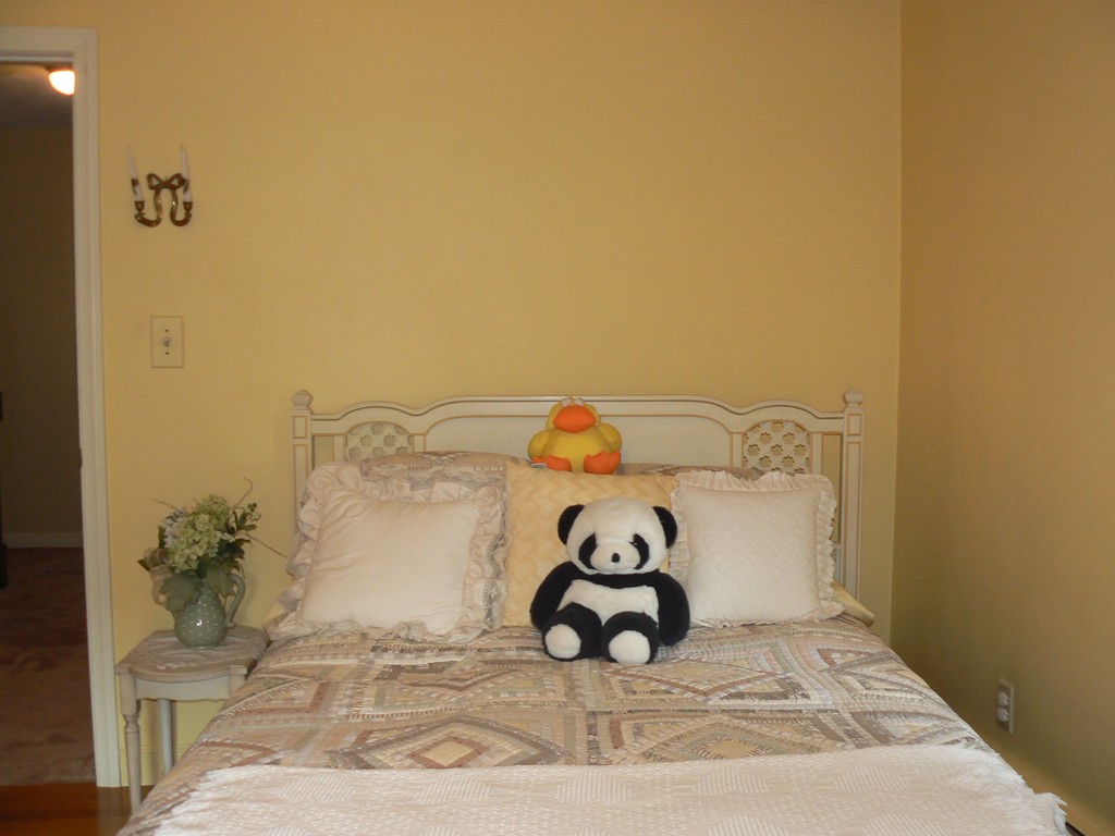 13 Eileen Road Peabody, MA 01960 - Photo 19 of 27 Gallery Image 19