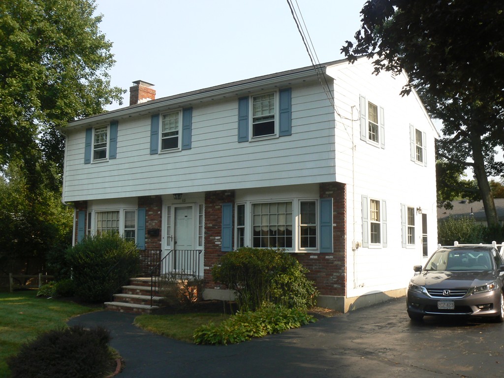 13 Eileen Road Peabody, MA 01960 - Photo 2 of 27 Gallery Image 2