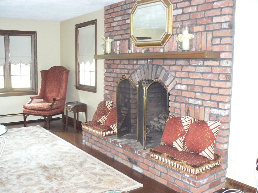 13 Eileen Road Peabody, MA 01960 - Photo 10 of 27 Gallery Image 10
