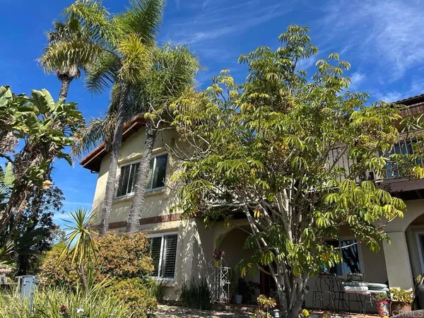 $1,499,900 | 1330 Sugarbush Drive, Vista, CA 92084