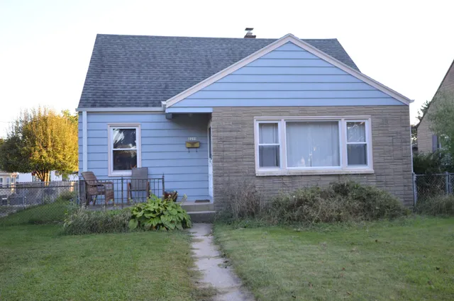 $240,000 | 2235 West Tripoli Avenue, Milwaukee, WI 53221