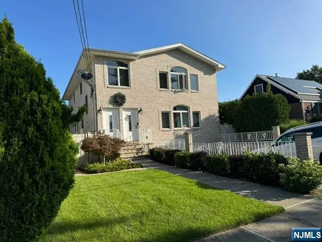 $969,900 | 121 Philip Avenue, Elmwood Park, NJ 07407