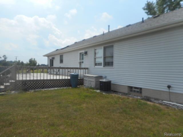 2180 Plank Road Dundee, MI 48131 - Photo 3 of 22 3.JPG