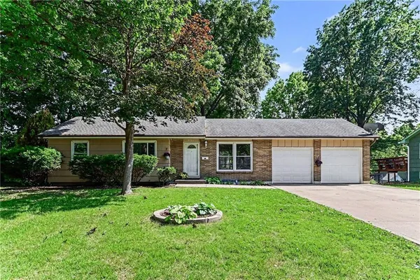 $260,000 | 9309 East 82nd Terrace, Raytown, MO 64138