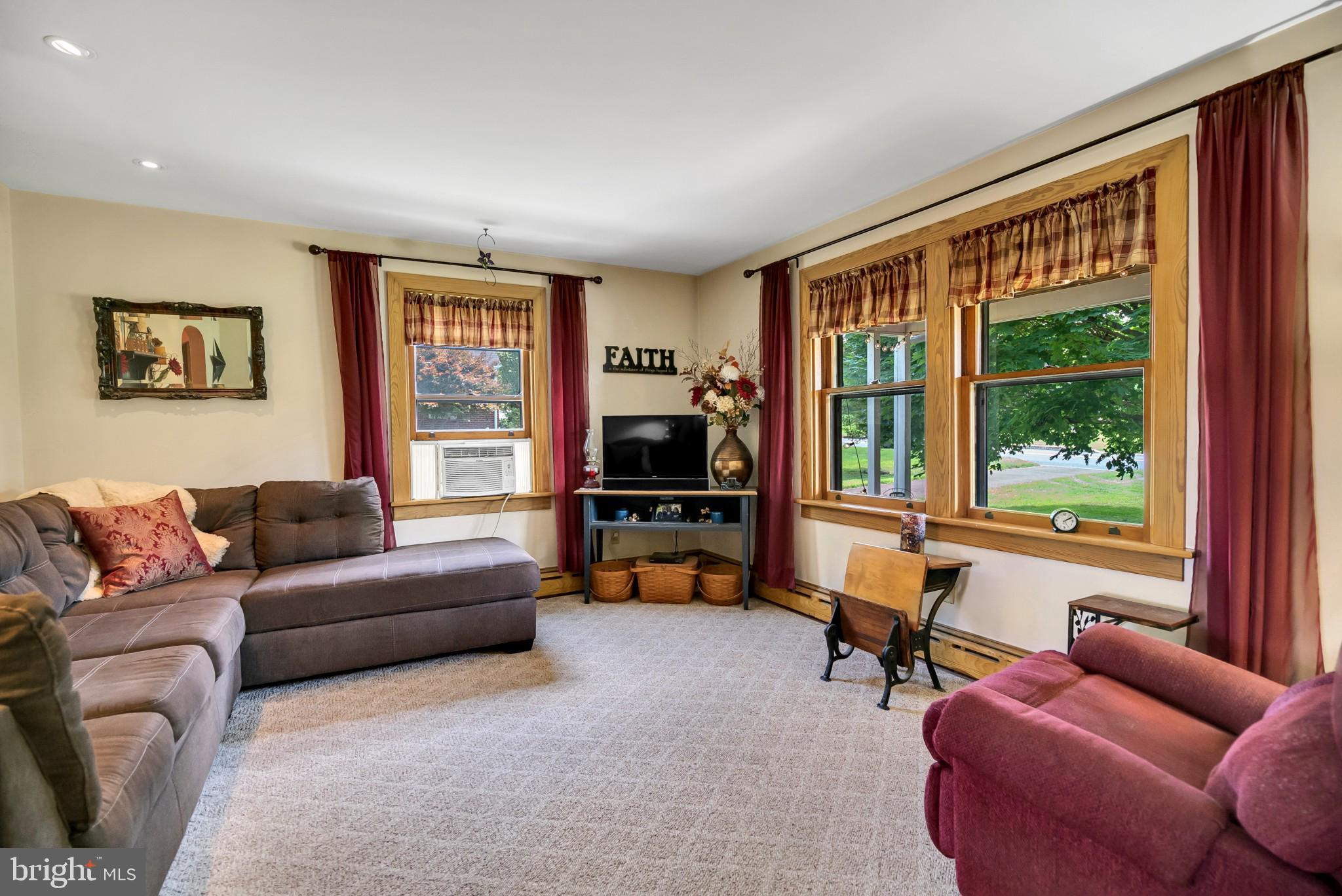 515 Bergey Road Telford, PA 18969 - Photo 4 of 30 Gallery Image 4