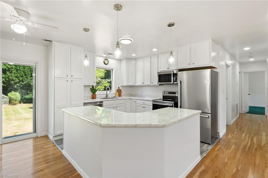 118 Hickory Tree Road Mocksville, NC 27028 - Photo 5 of 21