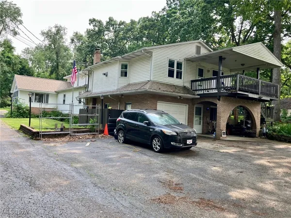 $370,000 | 1088 Buena Vista Drive, Akron, OH 44319