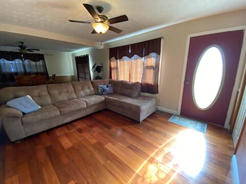 361 Sand Cave Road Ewing, VA 24248 - Photo 4 of 14 IMG_7045