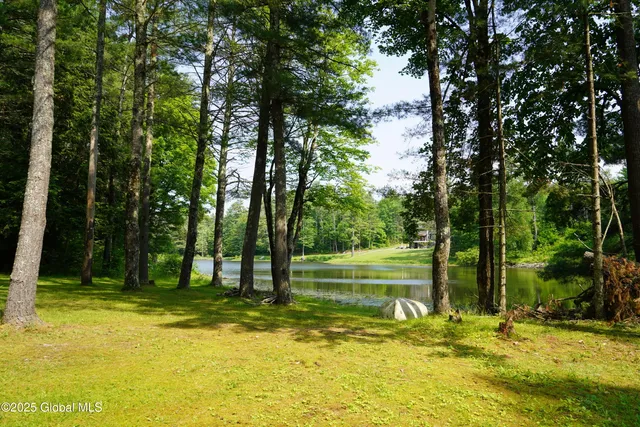 $489,000 | 177 Lake Lorraine Way, Pittstown, NY 12090