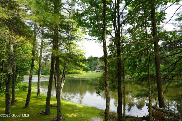 $489,000 | 177 Lake Lorraine Way, Pittstown, NY 12090