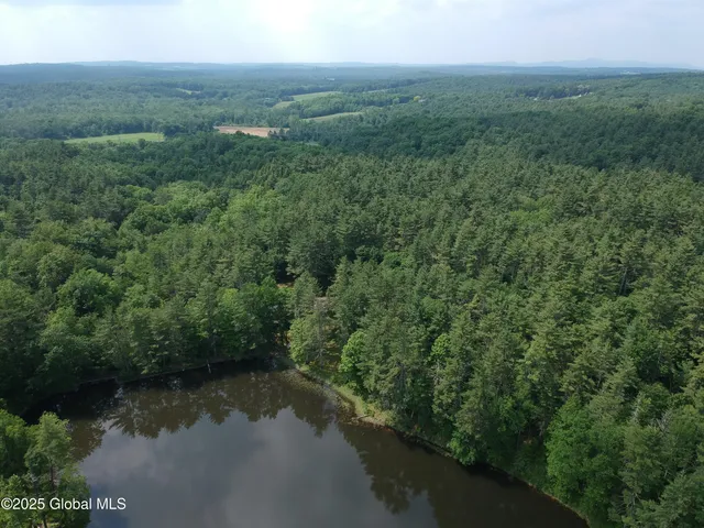 $489,000 | 177 Lake Lorraine Way, Pittstown, NY 12090