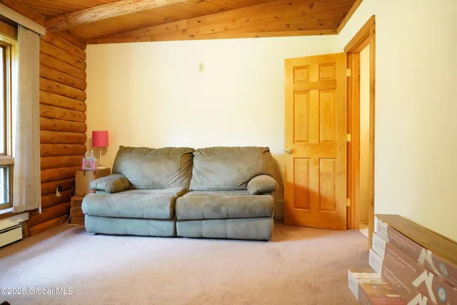 $489,000 | 177 Lake Lorraine Way, Pittstown, NY 12090