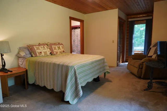 $489,000 | 177 Lake Lorraine Way, Pittstown, NY 12090