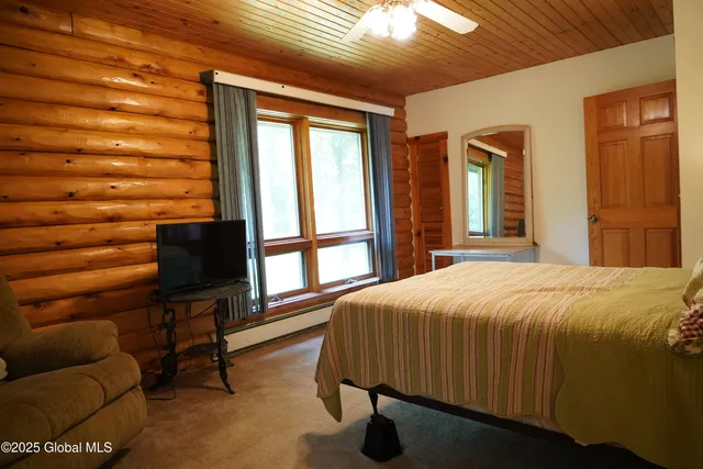 $489,000 | 177 Lake Lorraine Way, Pittstown, NY 12090