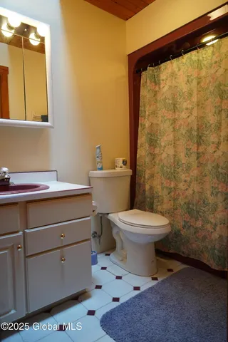 $489,000 | 177 Lake Lorraine Way, Pittstown, NY 12090