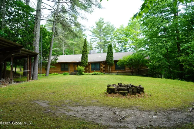 $489,000 | 177 Lake Lorraine Way, Pittstown, NY 12090