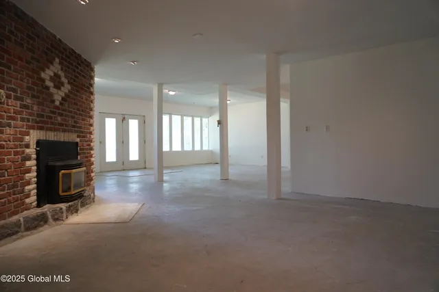 $489,000 | 177 Lake Lorraine Way, Pittstown, NY 12090