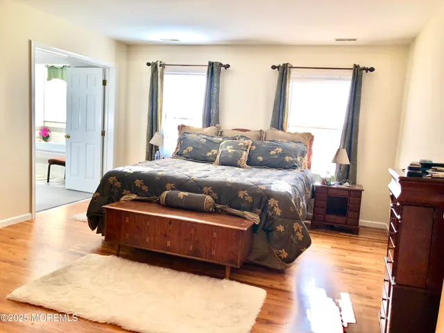 $1,099,000 | 10 Saddlebrook Road, Millstone Township, NJ 08535