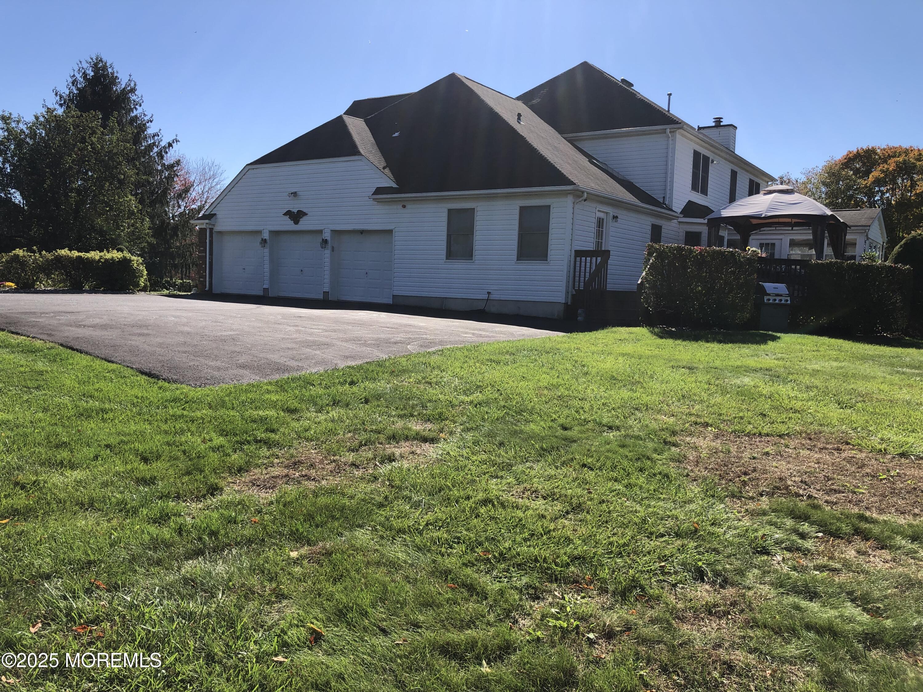 10 Saddlebrook Road Millstone Township, NJ 08535 - Photo 8 of 86 IMG_1444