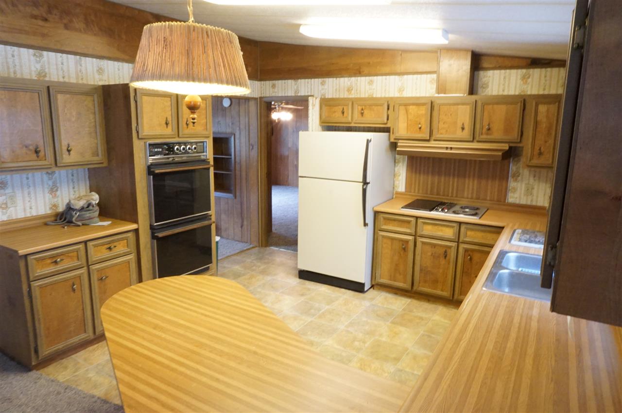 7806 South Carnation Road Spokane, WA 99224 - Photo 2 of 20