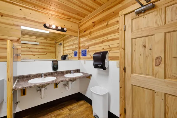 $1,100,000 | S4067 Co Hwy A, Baraboo, WI 53913